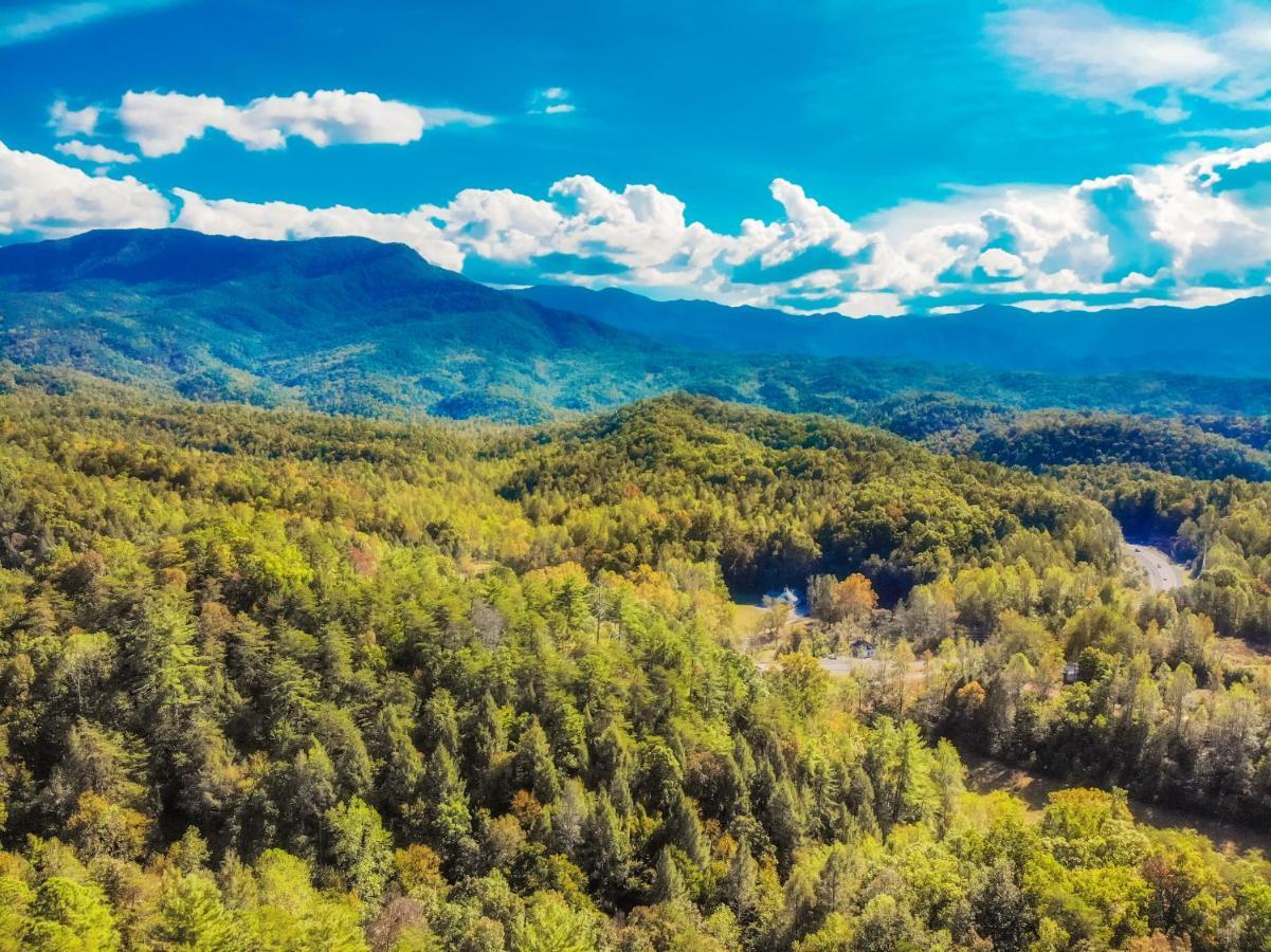 Leconte Mountain Breeze Gatlinburg Exterior photo