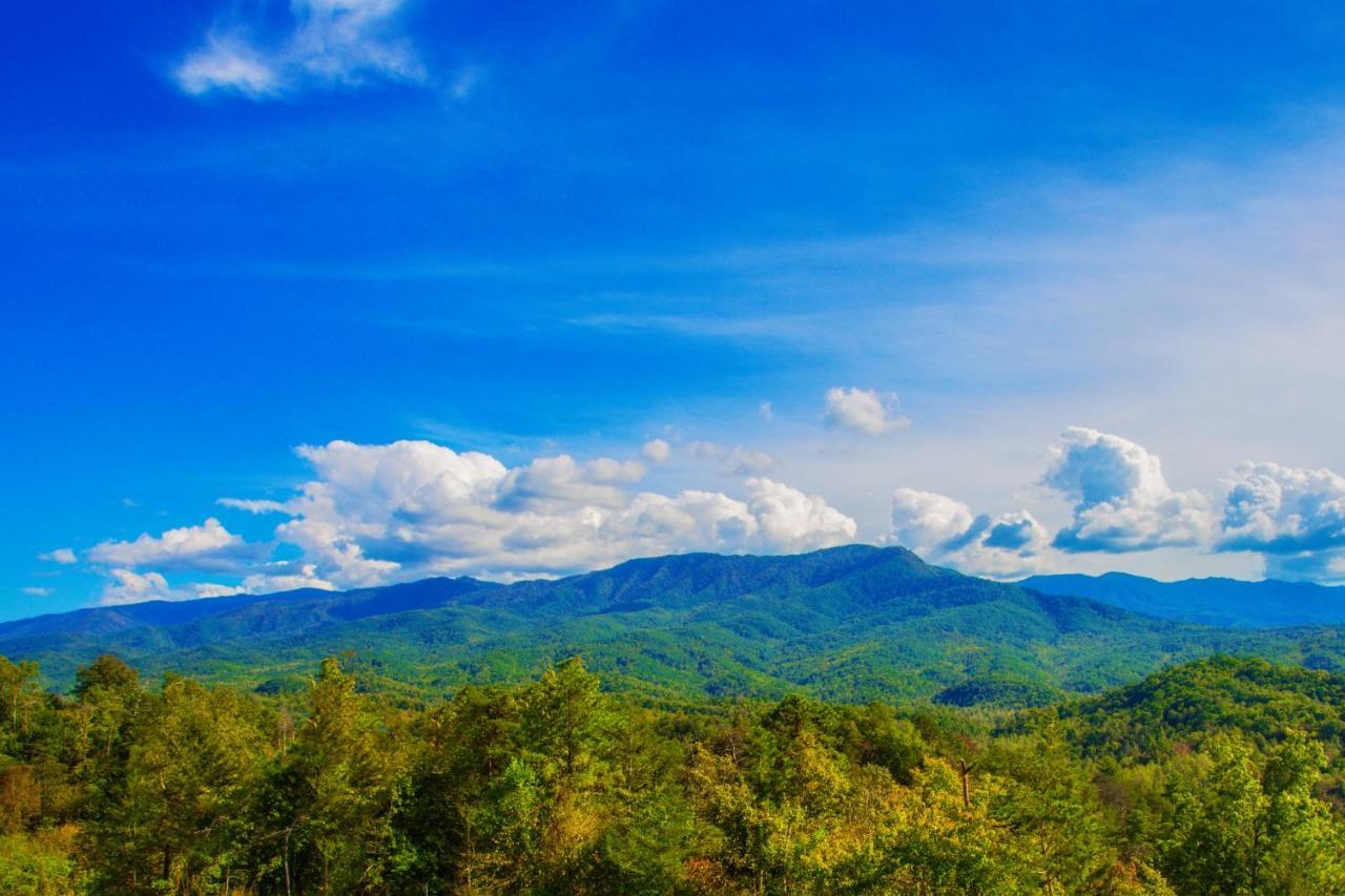 Leconte Mountain Breeze Gatlinburg Exterior photo