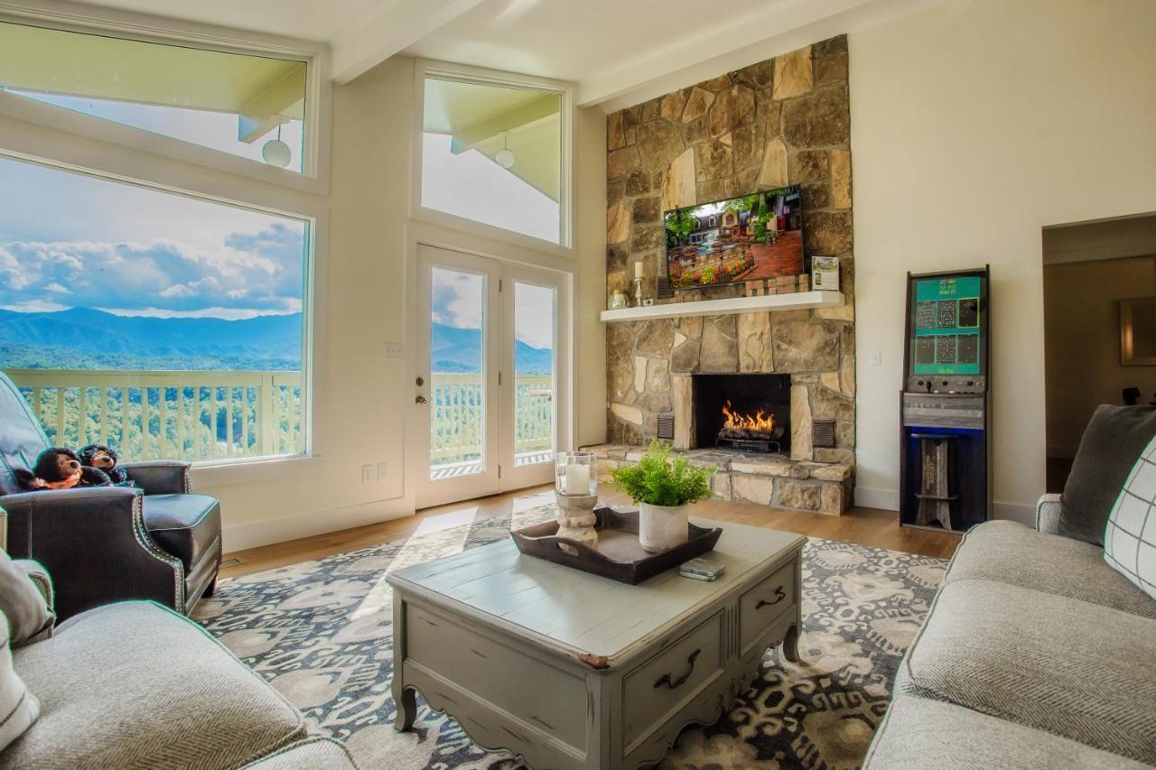 Leconte Mountain Breeze Gatlinburg Exterior photo